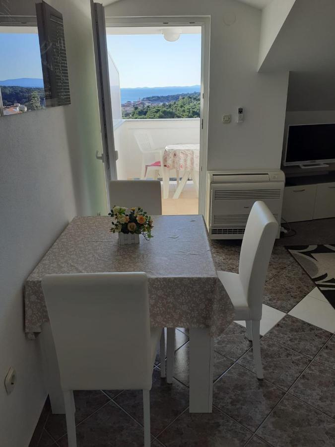 Guest House Lucija Banjol Екстериор снимка